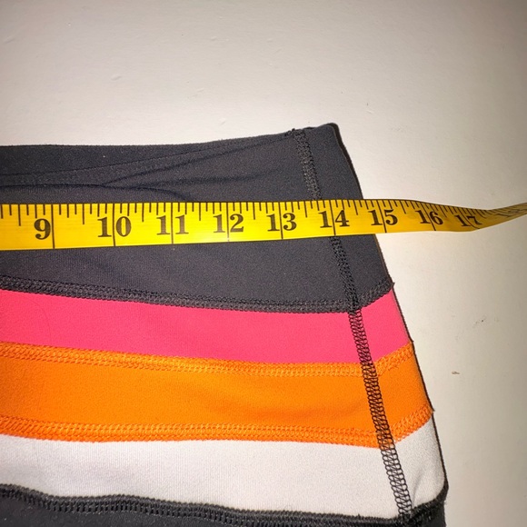 Vintage Lululemon Athletica Black Flare Cropped Leggings with Striped Waist - Picture 4 of 5